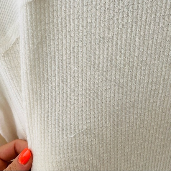 Free People Long Sleeve Thermal Top White Sz Medium - Picture 9 of 10